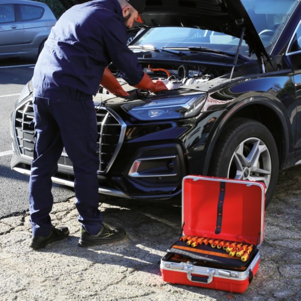 Beta Tools 2029EM Tool cases with tool assortments for hybrid and electric vehicles